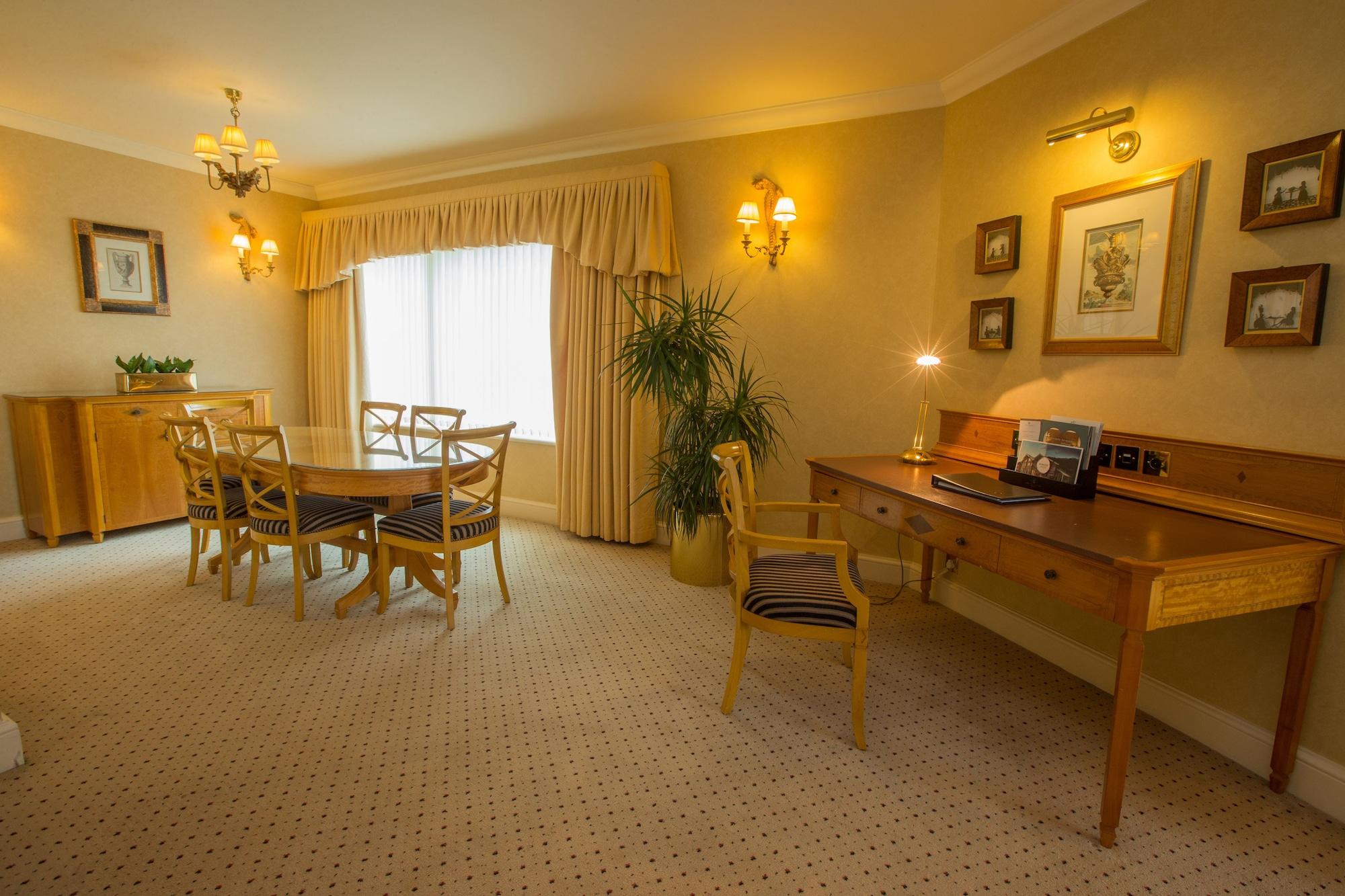 The Celtic Manor Resort Newport  Exterior photo A typical room at the hotel