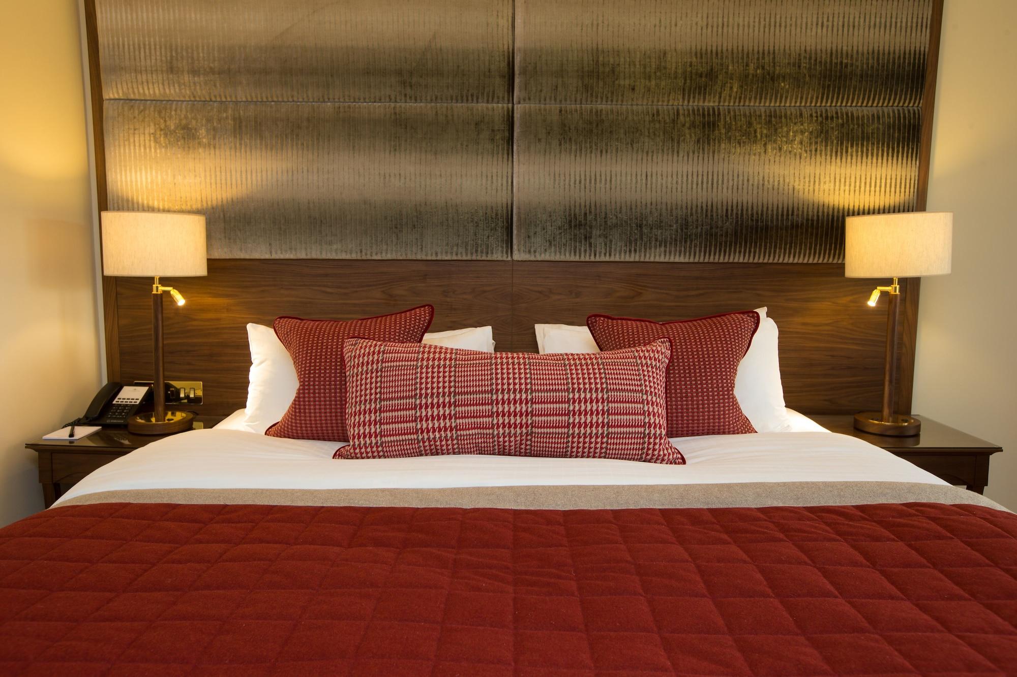 The Celtic Manor Resort Newport  Exterior photo A bed